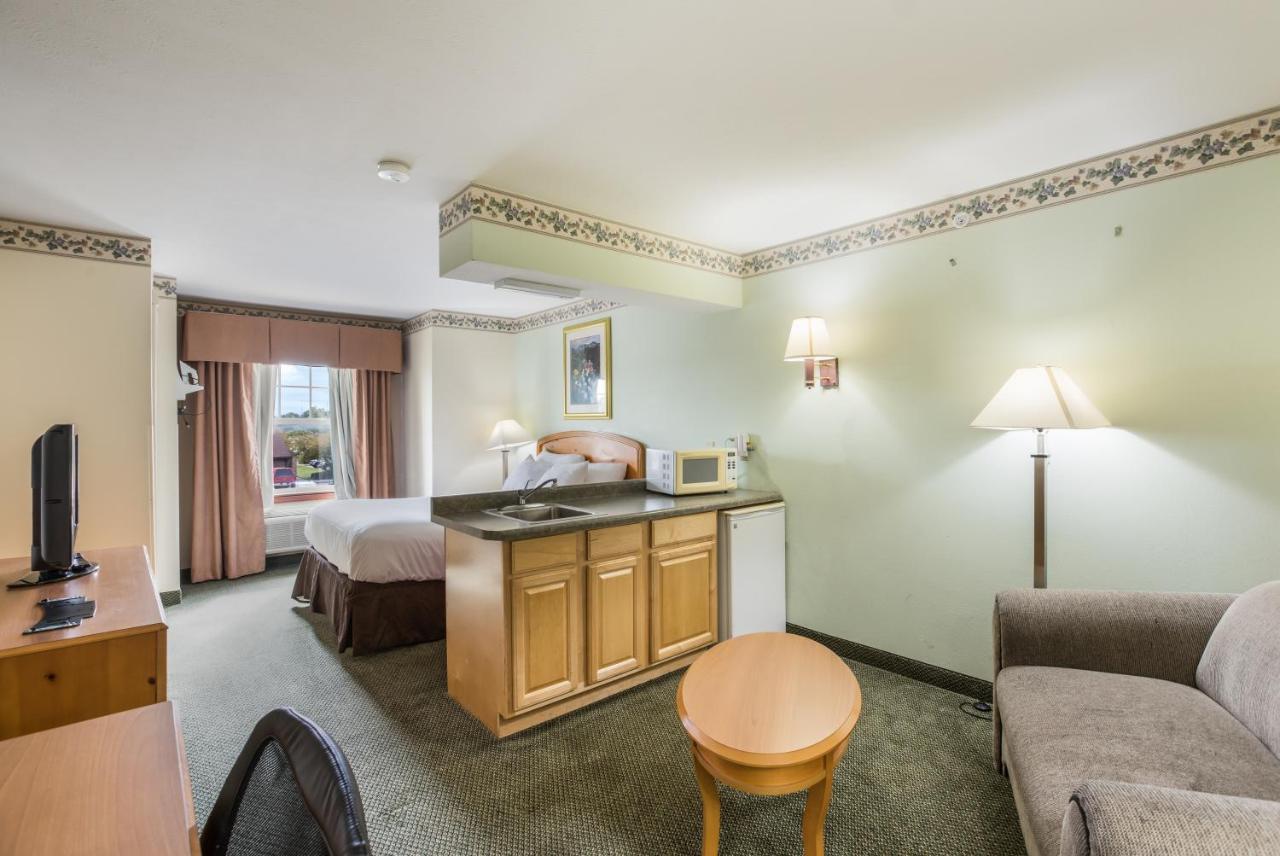 Americas Best Value Inn Three Rivers Exterior photo