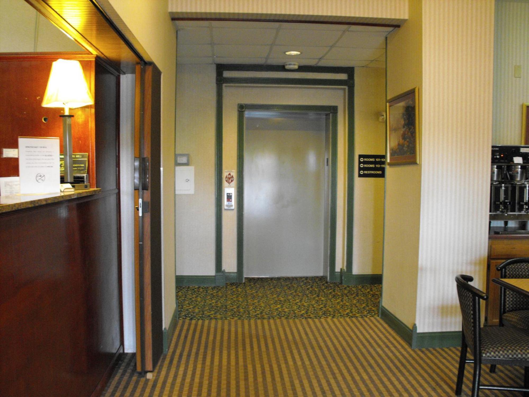 Americas Best Value Inn Three Rivers Exterior photo