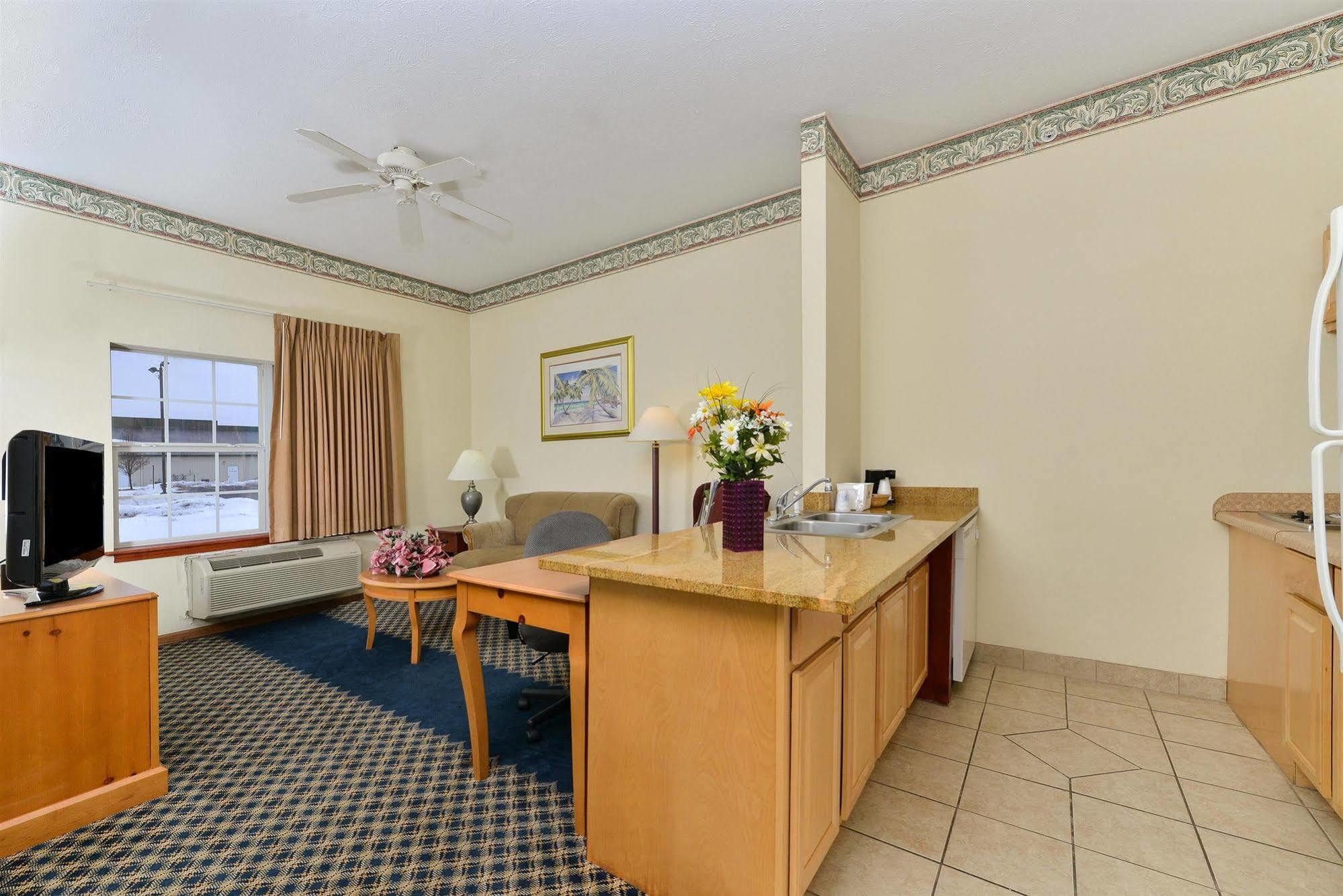 Americas Best Value Inn Three Rivers Exterior photo